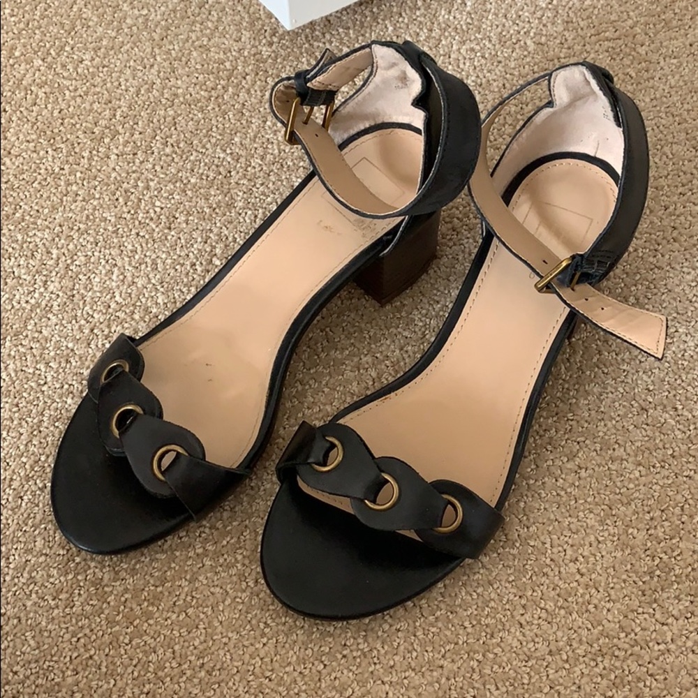 Gap sandals